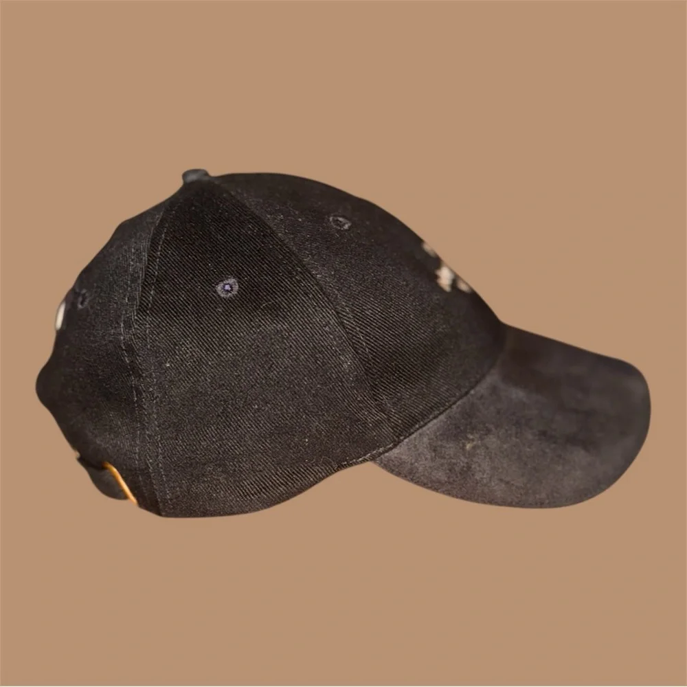 Glenfiddich. UNISEX Black Baseball Cap with Embroidered Text.‎ Size Medium